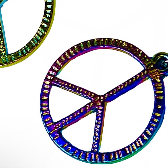Peace sign iridescent rainbow shiny dangly earrings NEW - Picture 5 of 6